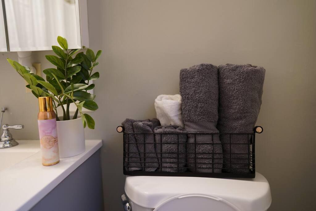 Apartamento Stylish 1Br Unit W/Free Parking-Walk To Metro Washington Exterior foto